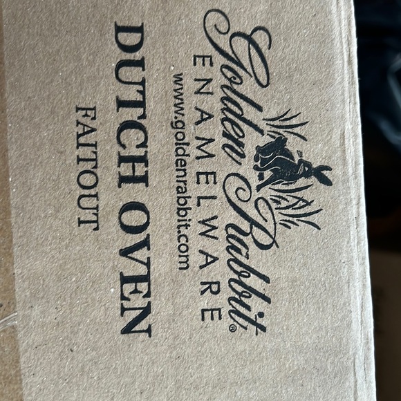 NWT 2.5 qt Cobalt swirl mini Dutch Oven - Picture 1 of 3